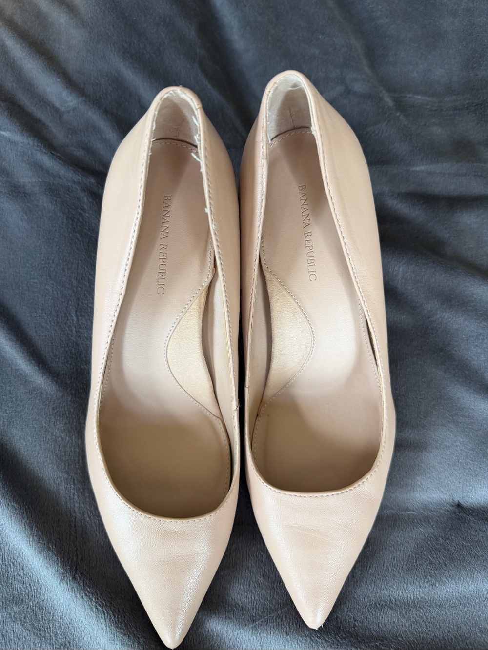Banana Republic Blush Nude Pointed Leather Pumps